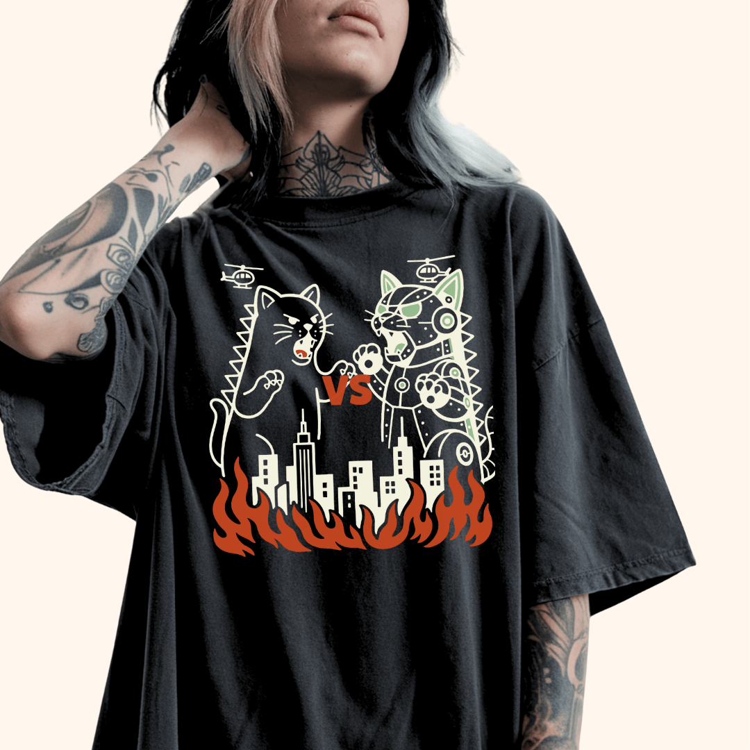 Kyattojira Vs Mecha T-Shirt T-Shirt