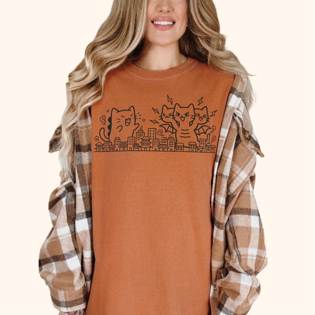 Smol Kyattojira Vs King Nekodorah T-Shirt T-Shirt