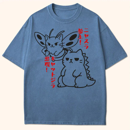 Kyattojira X Nyasura Arrives T-Shirt Blue Jean / S 15793522808698304211 T-Shirt