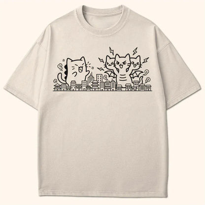 Smol Kyattojira Vs King Nekodorah T-Shirt Ivory / S 15867990440079358221 T-Shirt