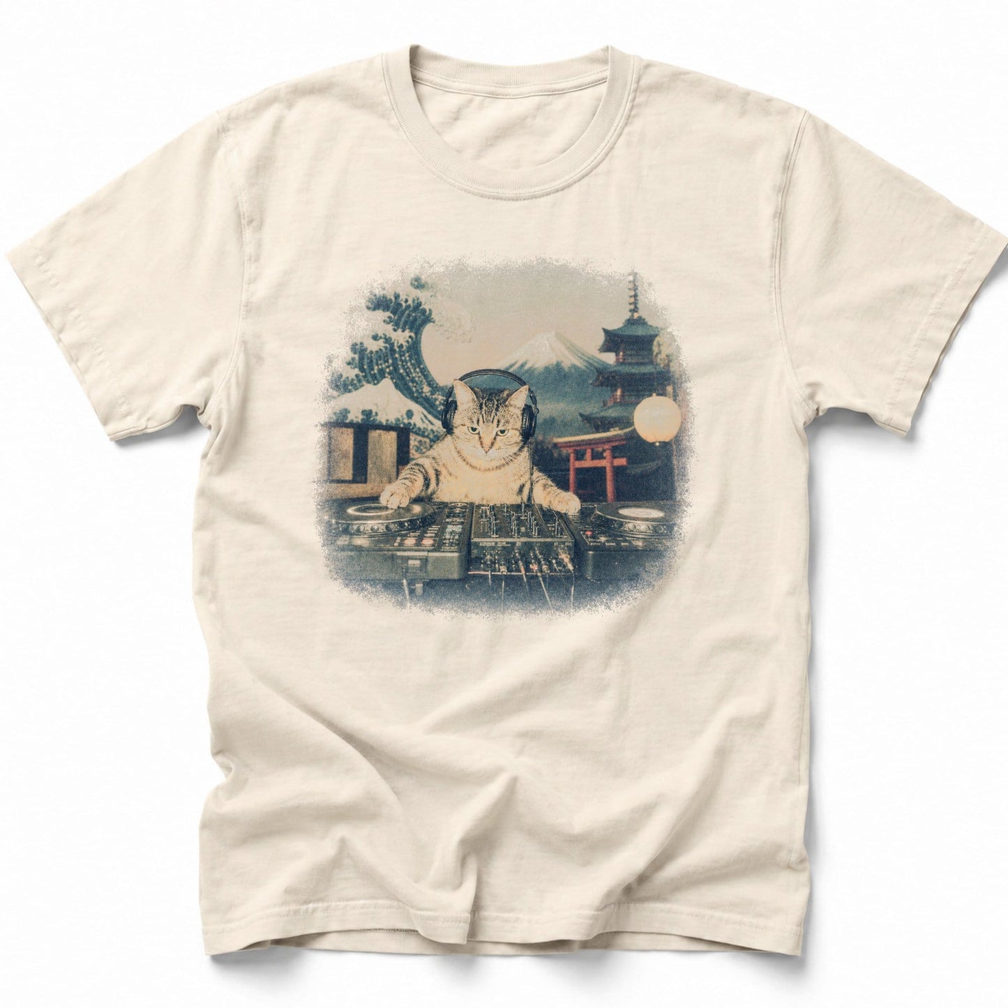 Wave Remix T-Shirt Ivory / S 72496143218941789290 T-Shirt